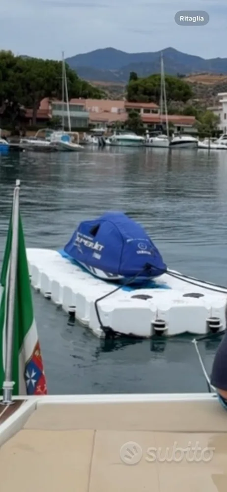 BoatPhoto.alt