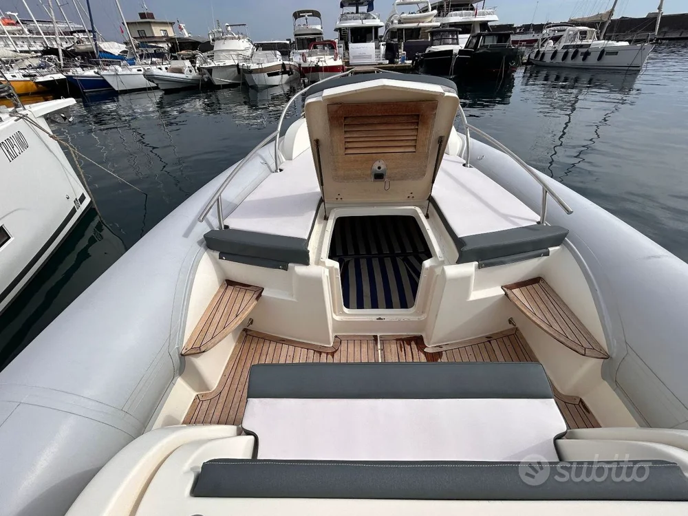 BoatPhoto.alt