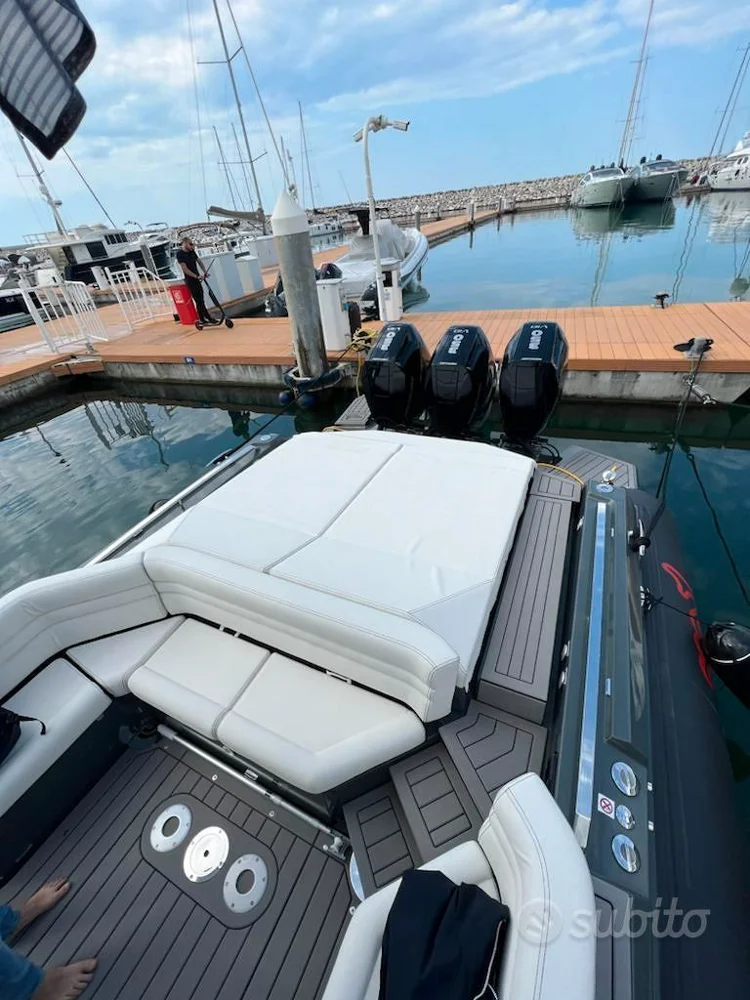 BoatPhoto.alt