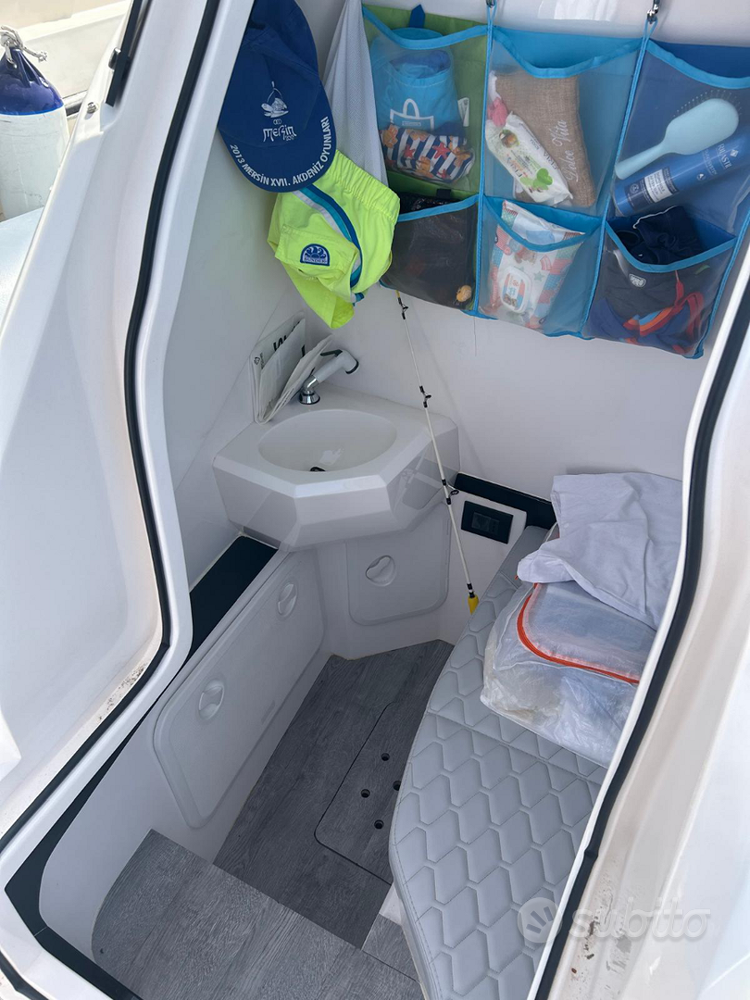 BoatPhoto.alt