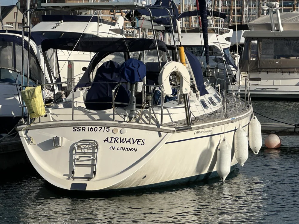 BoatPhoto.alt