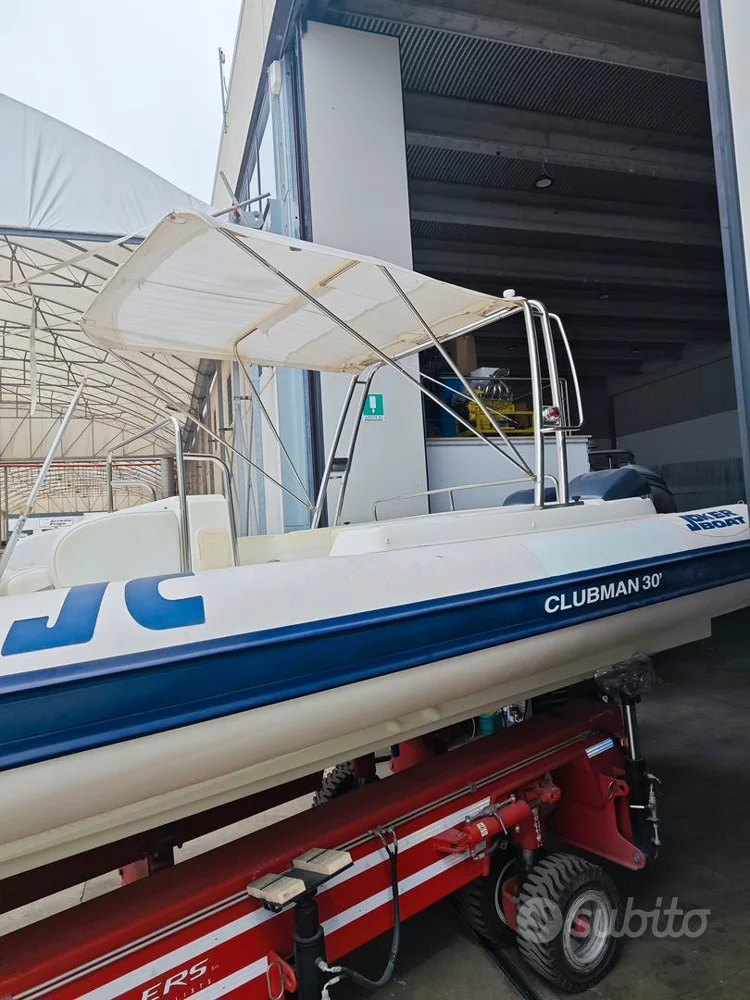 BoatPhoto.alt