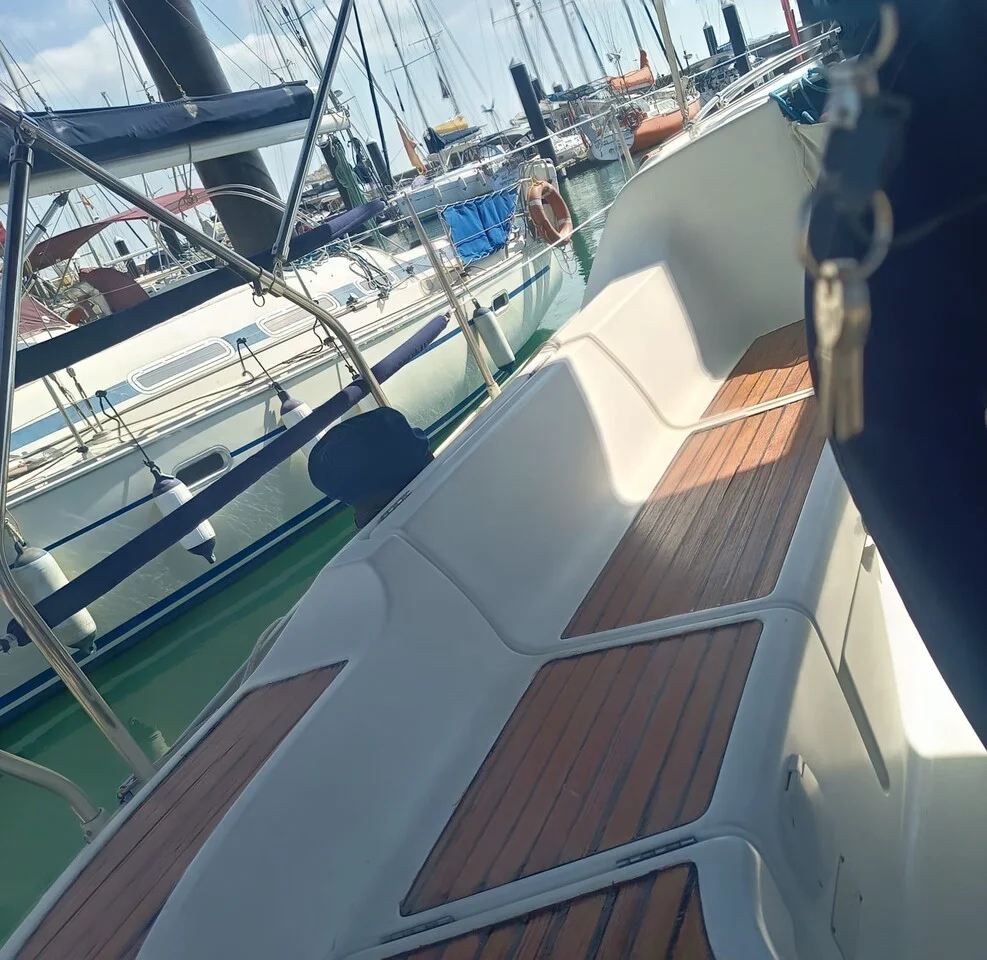 BoatPhoto.alt