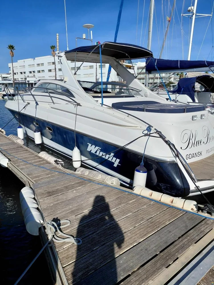 BoatPhoto.alt