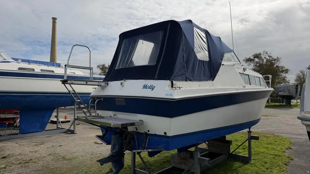 BoatPhoto.alt