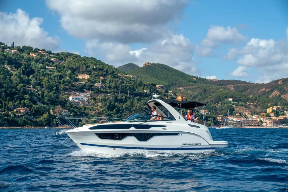 BoatPhoto.coverAlt