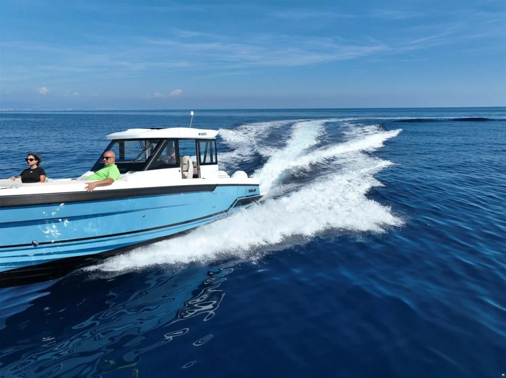 BoatPhoto.alt