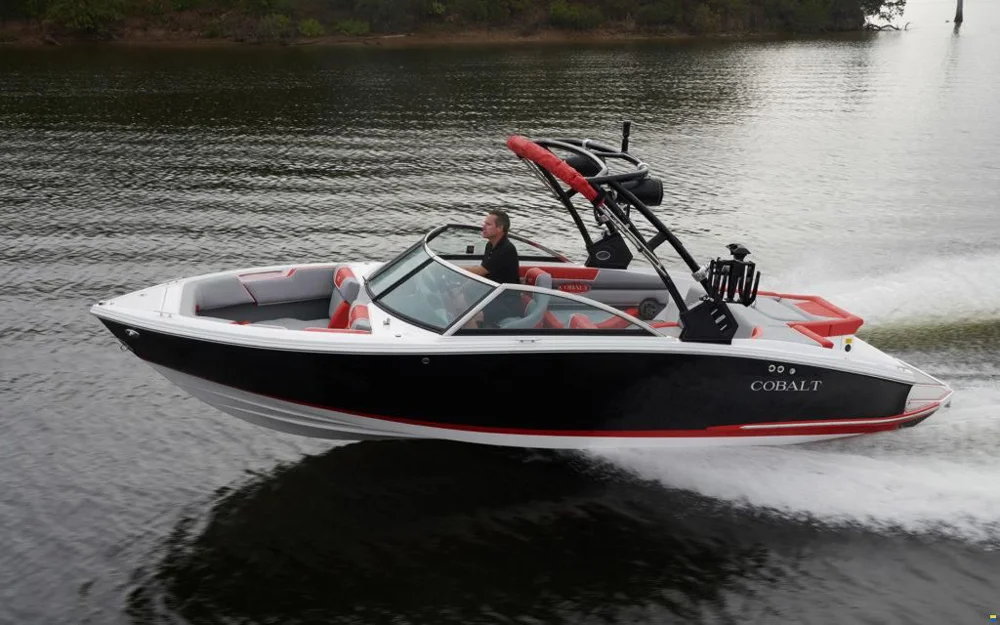 BoatPhoto.coverAlt