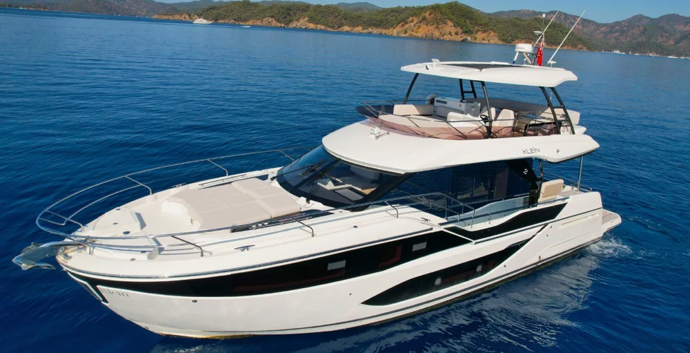 BoatPhoto.coverAlt