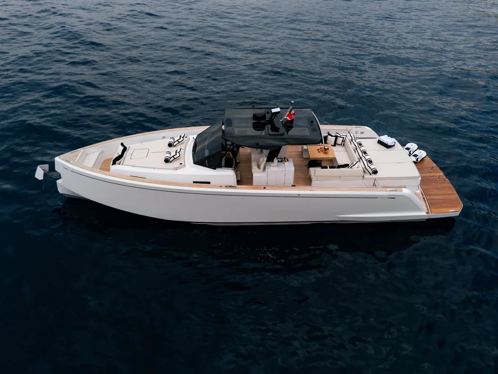 BoatPhoto.coverAlt