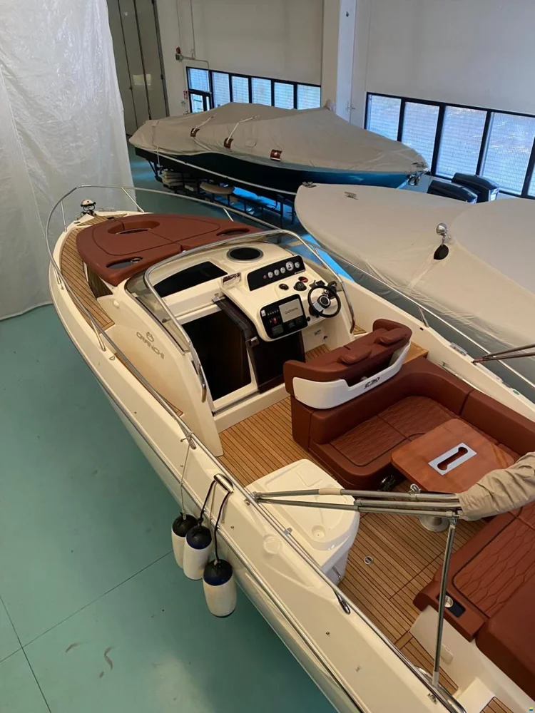 BoatPhoto.coverAlt