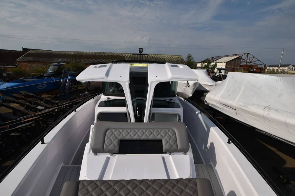 2021 Axopar 37 XC Cross Cabin for sale in Weymouth, United Kingdom, photo 5 of 5