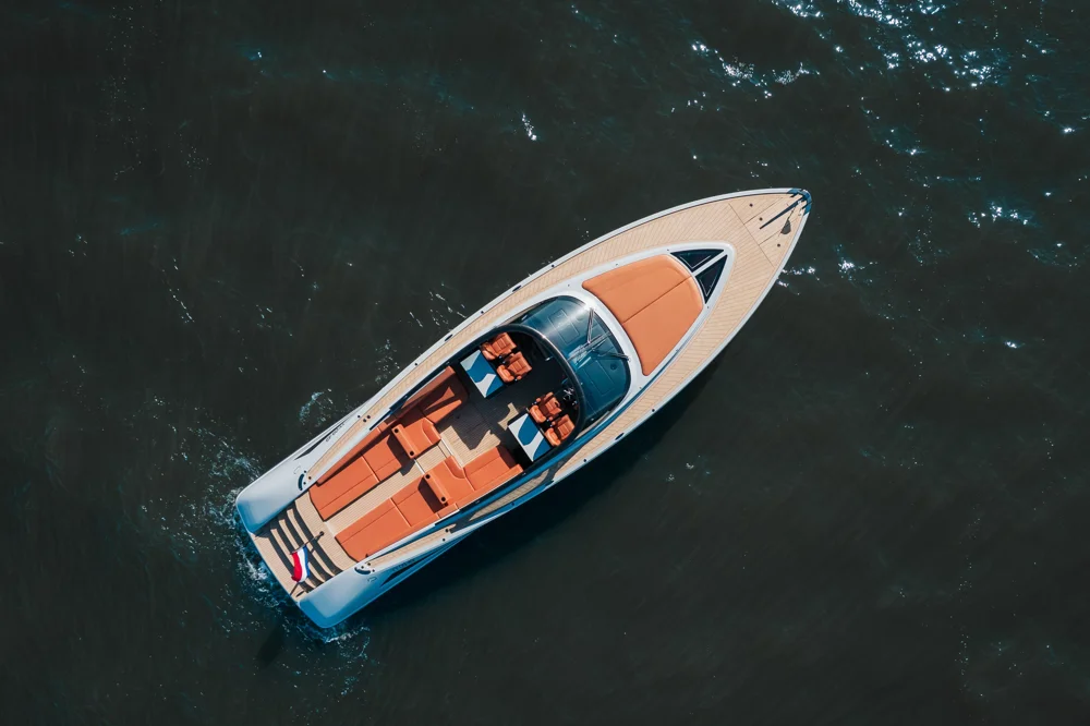 BoatPhoto.coverAlt