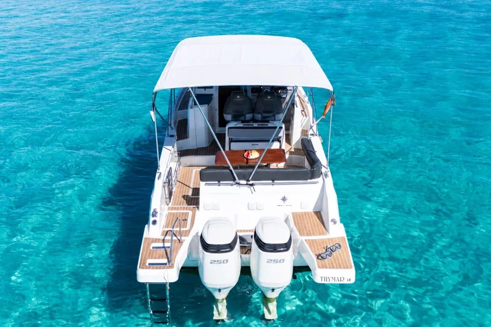 BoatPhoto.alt