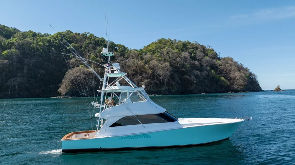 BoatPhoto.coverAlt