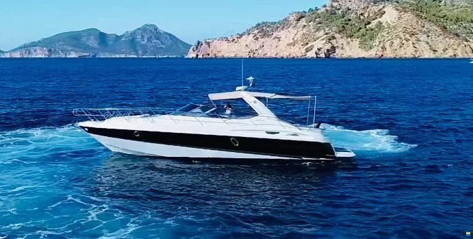 BoatPhoto.coverAlt