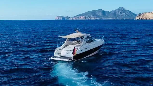 BoatPhoto.alt