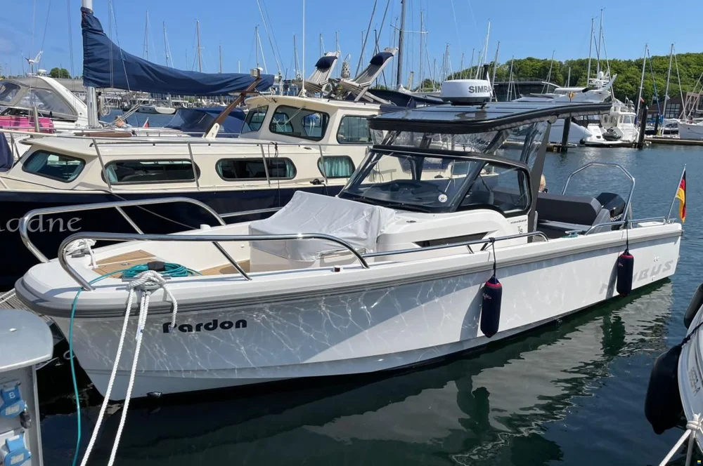 BoatPhoto.coverAlt