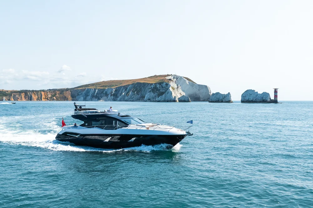 BoatPhoto.coverAlt