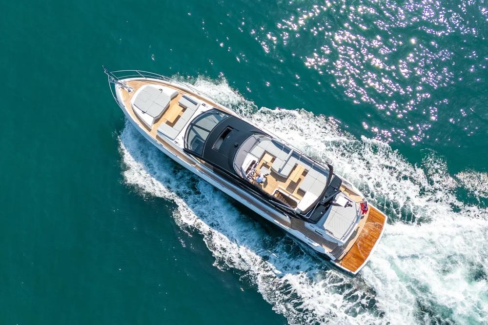 2025 SUNSEEKER 75 Sport Yacht for sale in Lymington, United Kingdom, photo 3 of 5