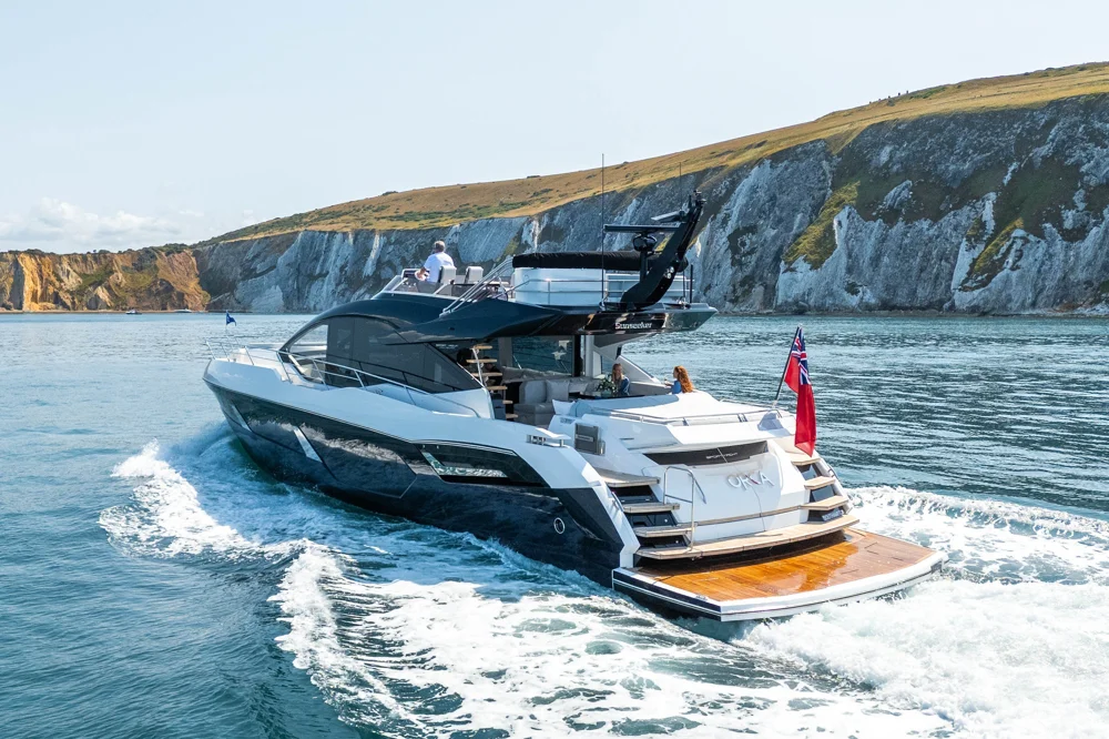 2025 SUNSEEKER 75 Sport Yacht for sale in Lymington, United Kingdom, photo 4 of 5