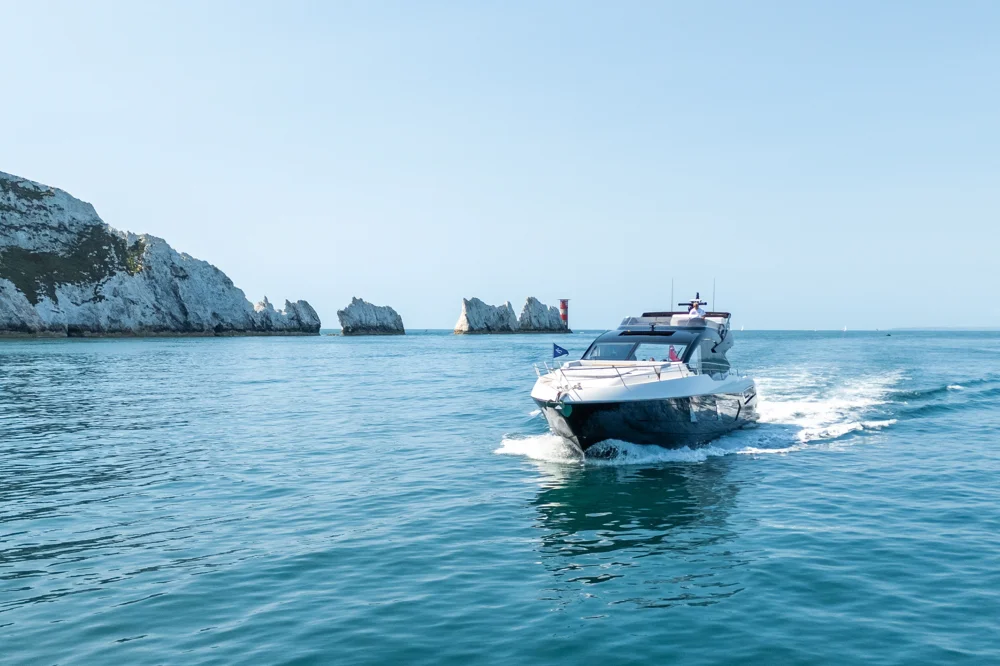 2025 SUNSEEKER 75 Sport Yacht for sale in Lymington, United Kingdom, photo 5 of 5