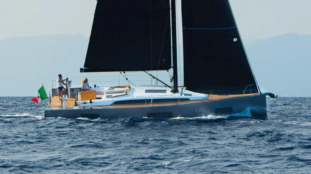 BoatPhoto.coverAlt