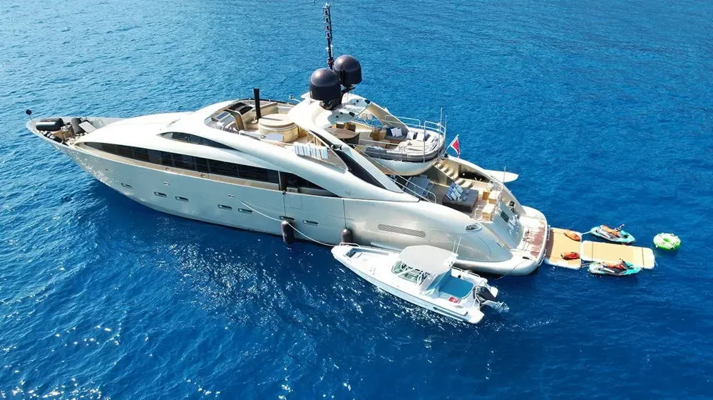 BoatPhoto.alt