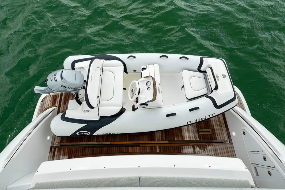 BoatPhoto.alt