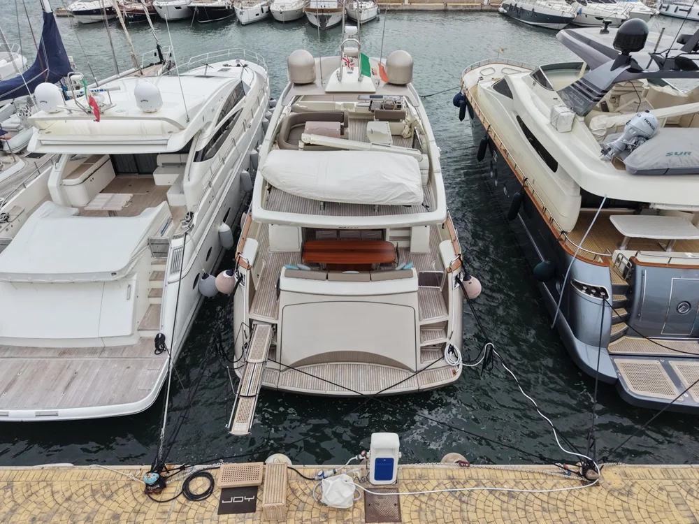 BoatPhoto.alt