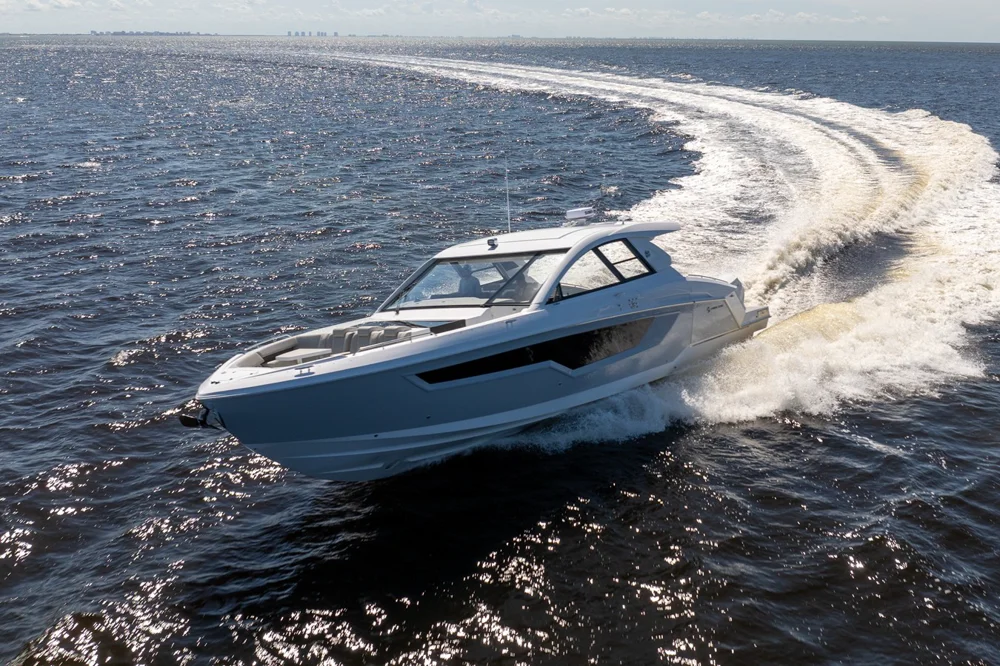 BoatPhoto.coverAlt