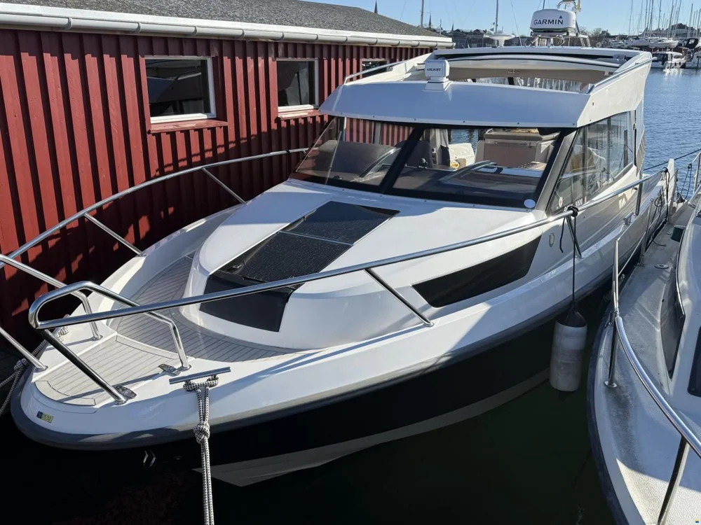 BoatPhoto.coverAlt