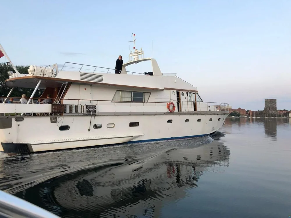 BoatPhoto.alt