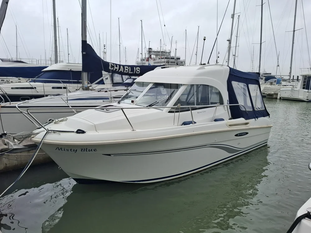 BoatPhoto.coverAlt