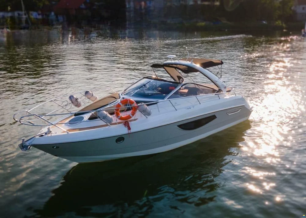 2009 Cranchi 33 Endurance for sale in Padenghe sul Garda, Italy, photo 3 of 5