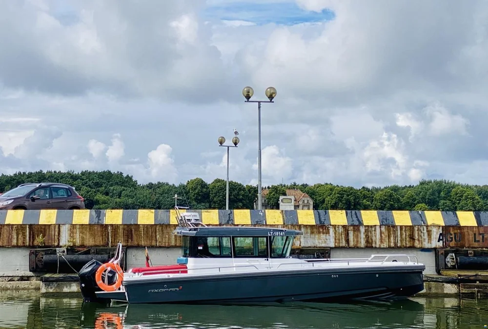 BoatPhoto.coverAlt