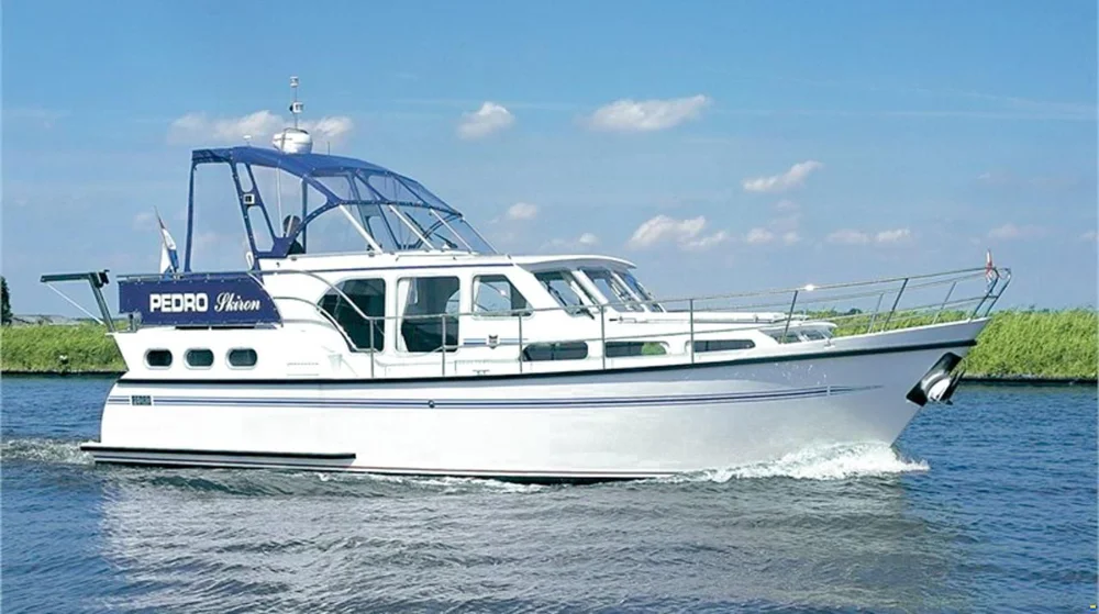 BoatPhoto.coverAlt
