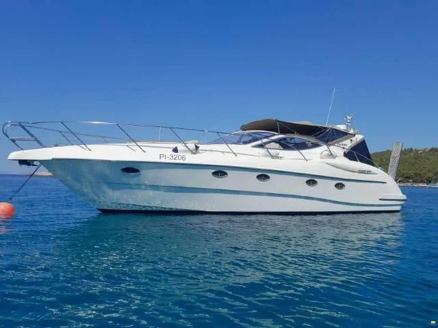 BoatPhoto.coverAlt