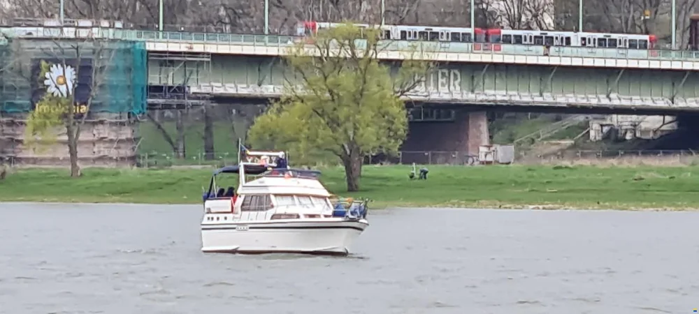 BoatPhoto.alt
