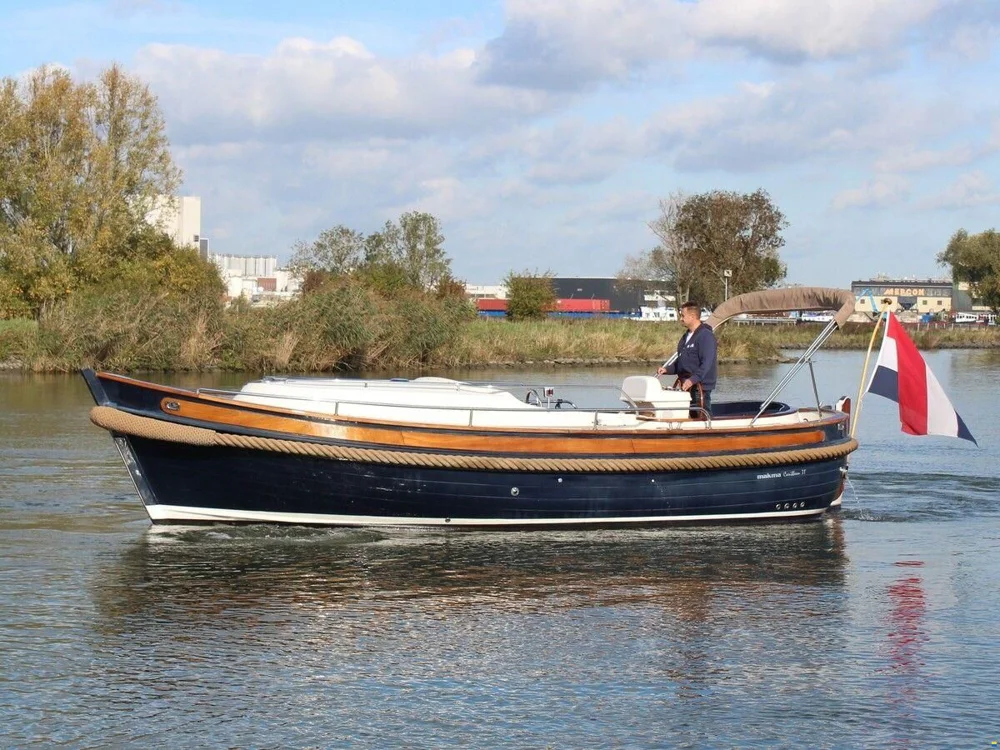 BoatPhoto.coverAlt
