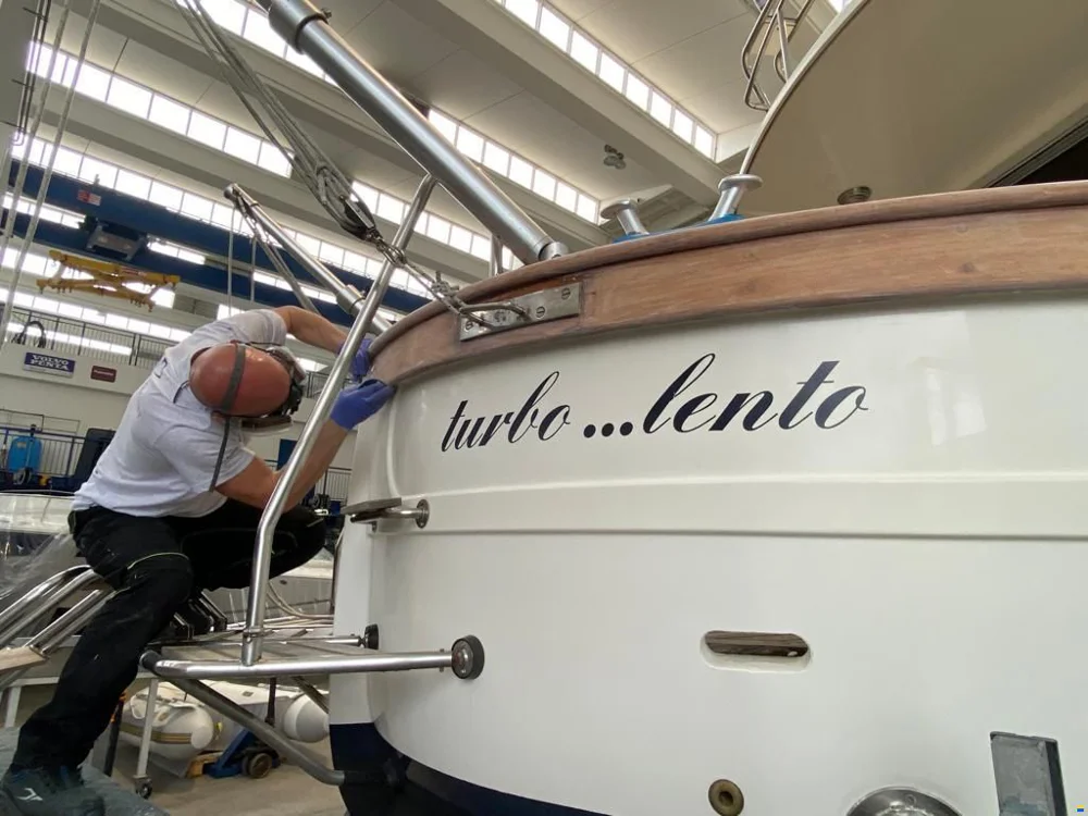 BoatPhoto.coverAlt