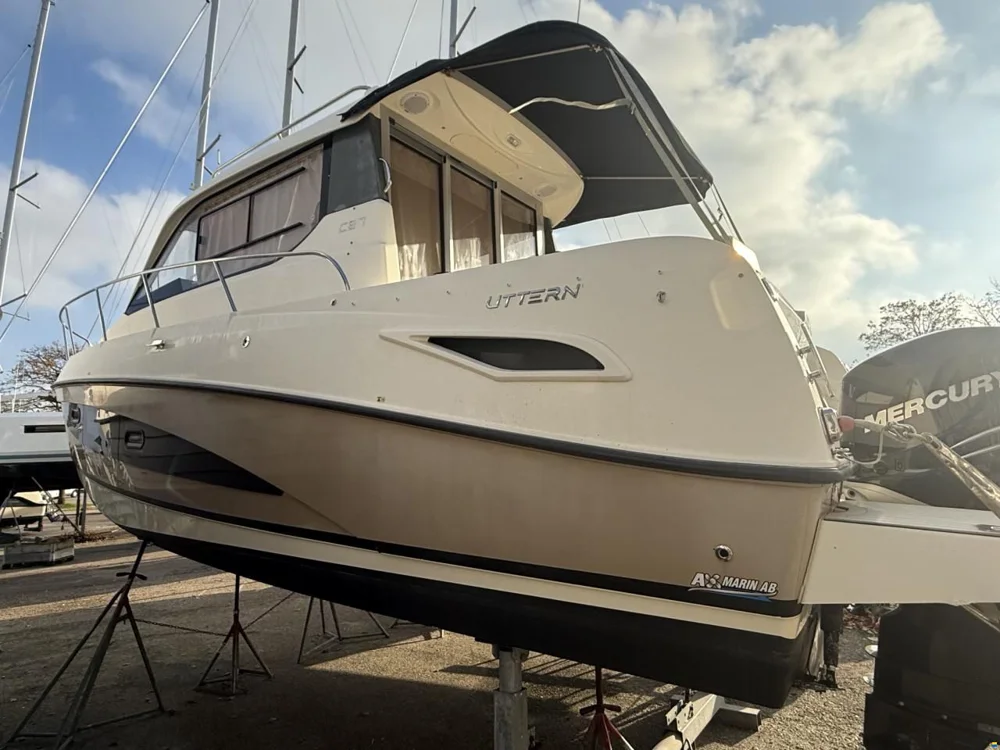 BoatPhoto.coverAlt