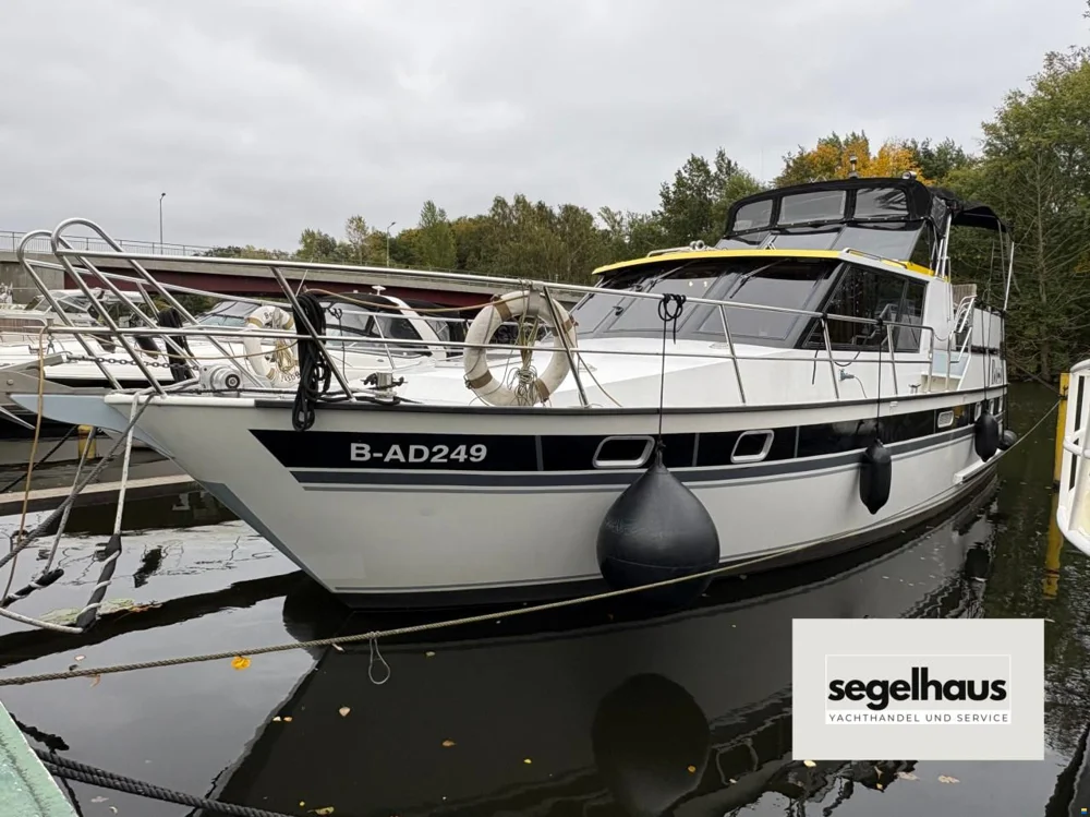 BoatPhoto.coverAlt