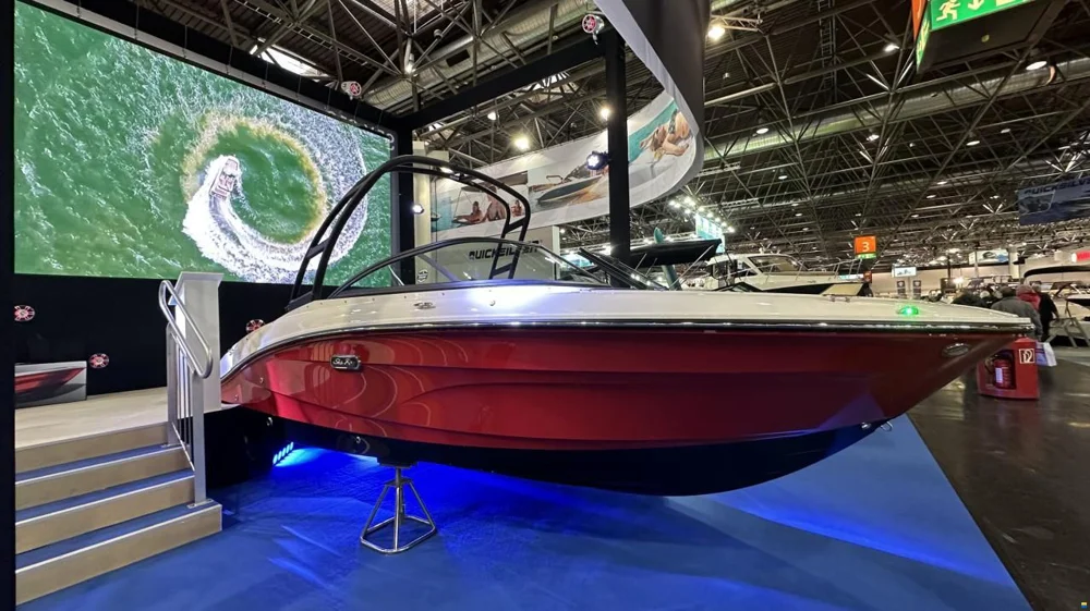 BoatPhoto.coverAlt