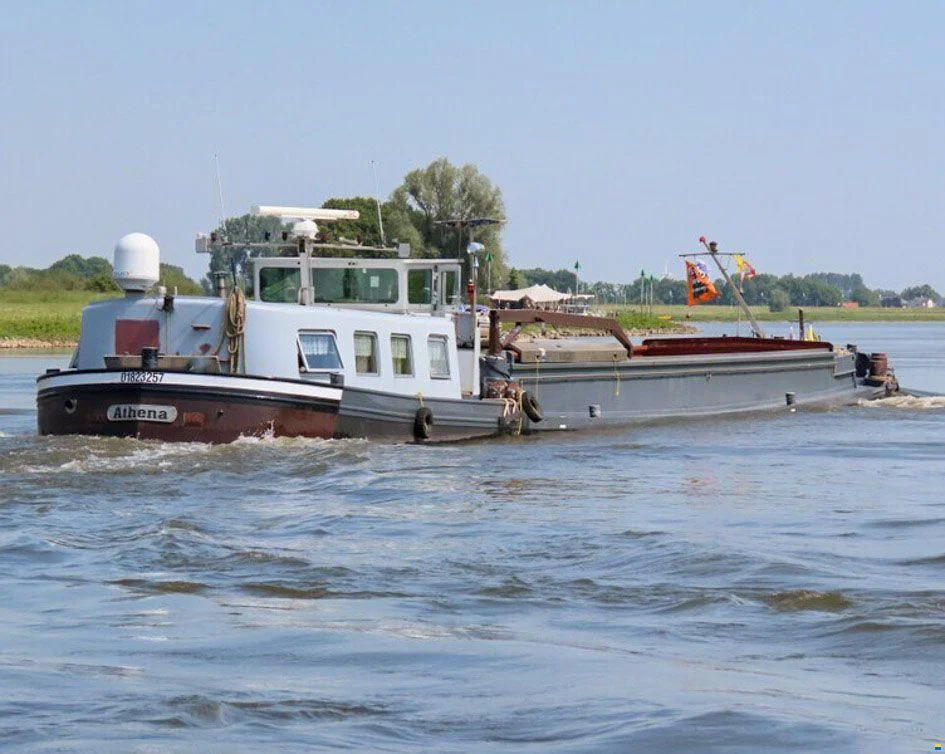 BoatPhoto.alt