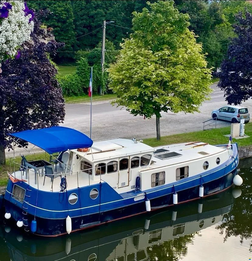 BoatPhoto.coverAlt