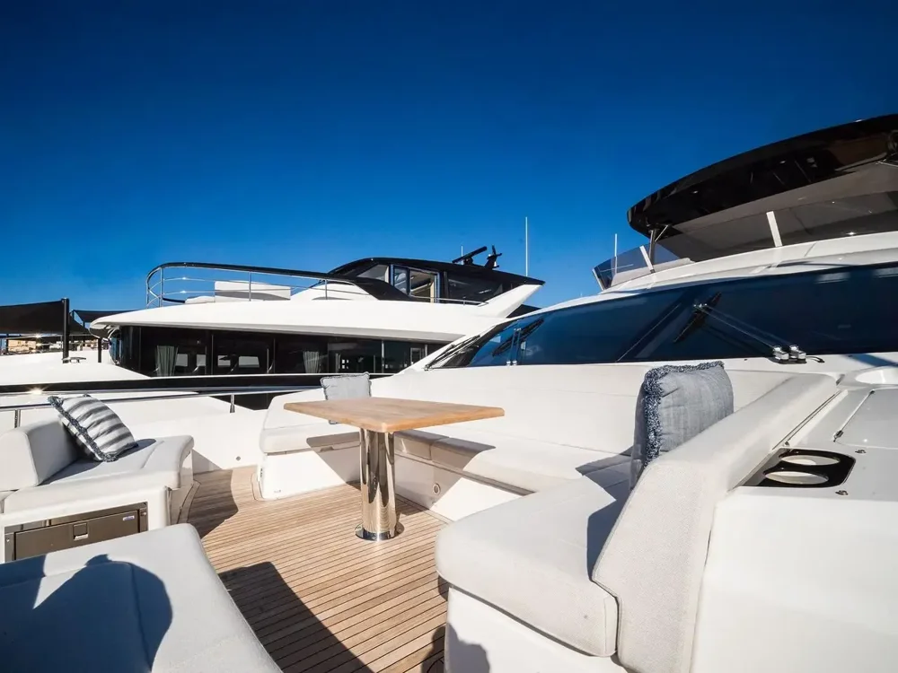 2025 SUNSEEKER 76 Yacht for sale in Cannes, France, photo 5 of 5