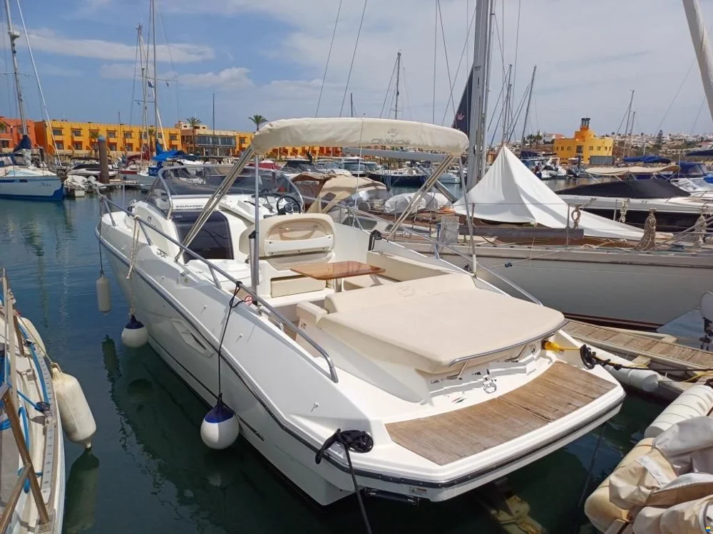 BoatPhoto.coverAlt