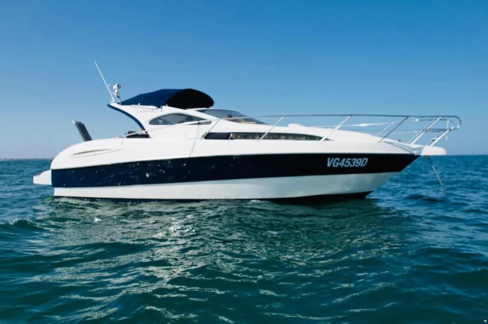 BoatPhoto.coverAlt