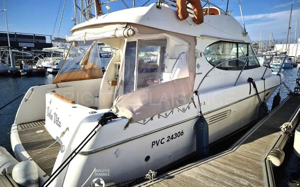 BoatPhoto.coverAlt